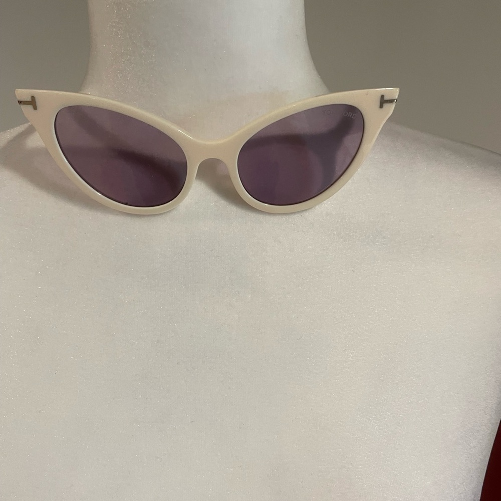 Tom Ford Cream and Purple Cat-Eye Sunglasses